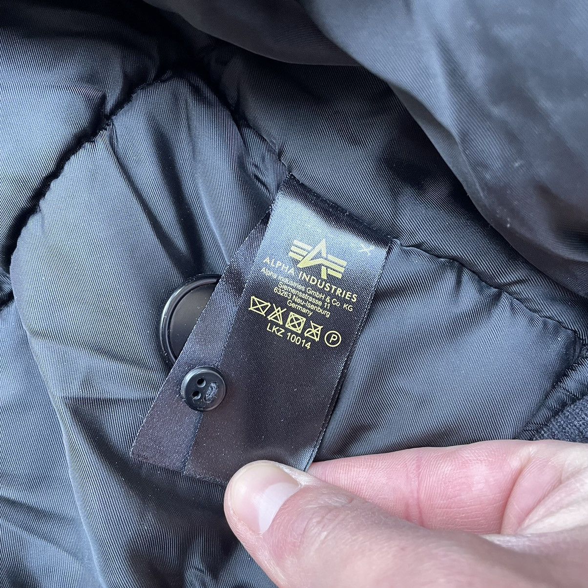 Alpha Industries × If Six Was Nine Vintage Alpha Industries Faux Fur Hood Bomber Jacket Alaska Size US M / EU 48-50 / 2 - 16 Thumbnail