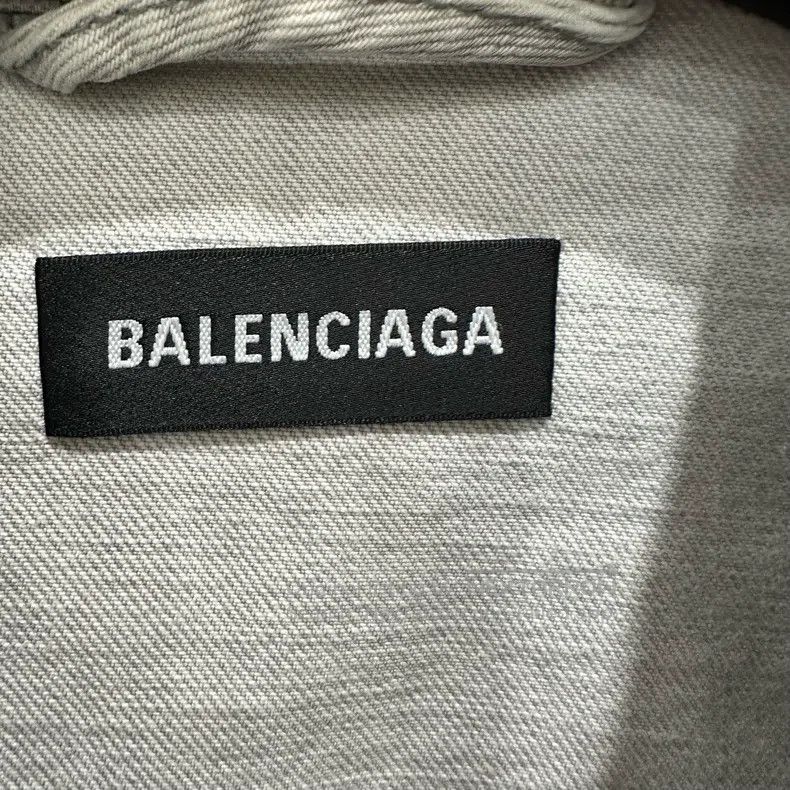 Balenciaga Balenciaga Denim Jacket with Embroidered Logo and Distress Size US M / EU 48-50 / 2 - 5 Thumbnail