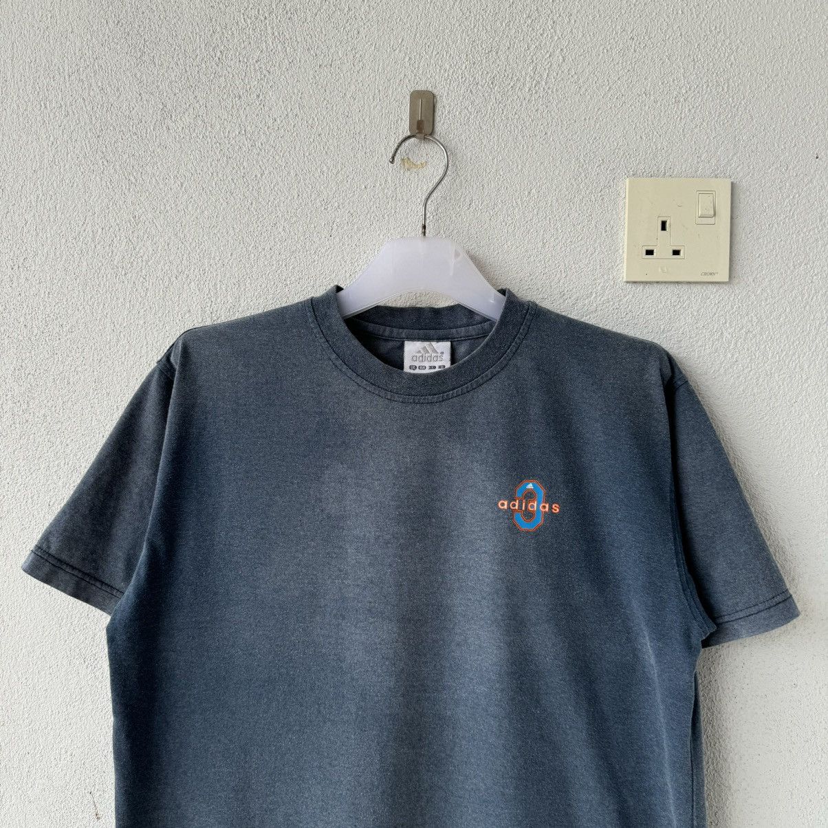 Adidas ADIDAS t shirt spell out big logo.. NO 3 Size US M / EU 48-50 / 2 - 5 Thumbnail