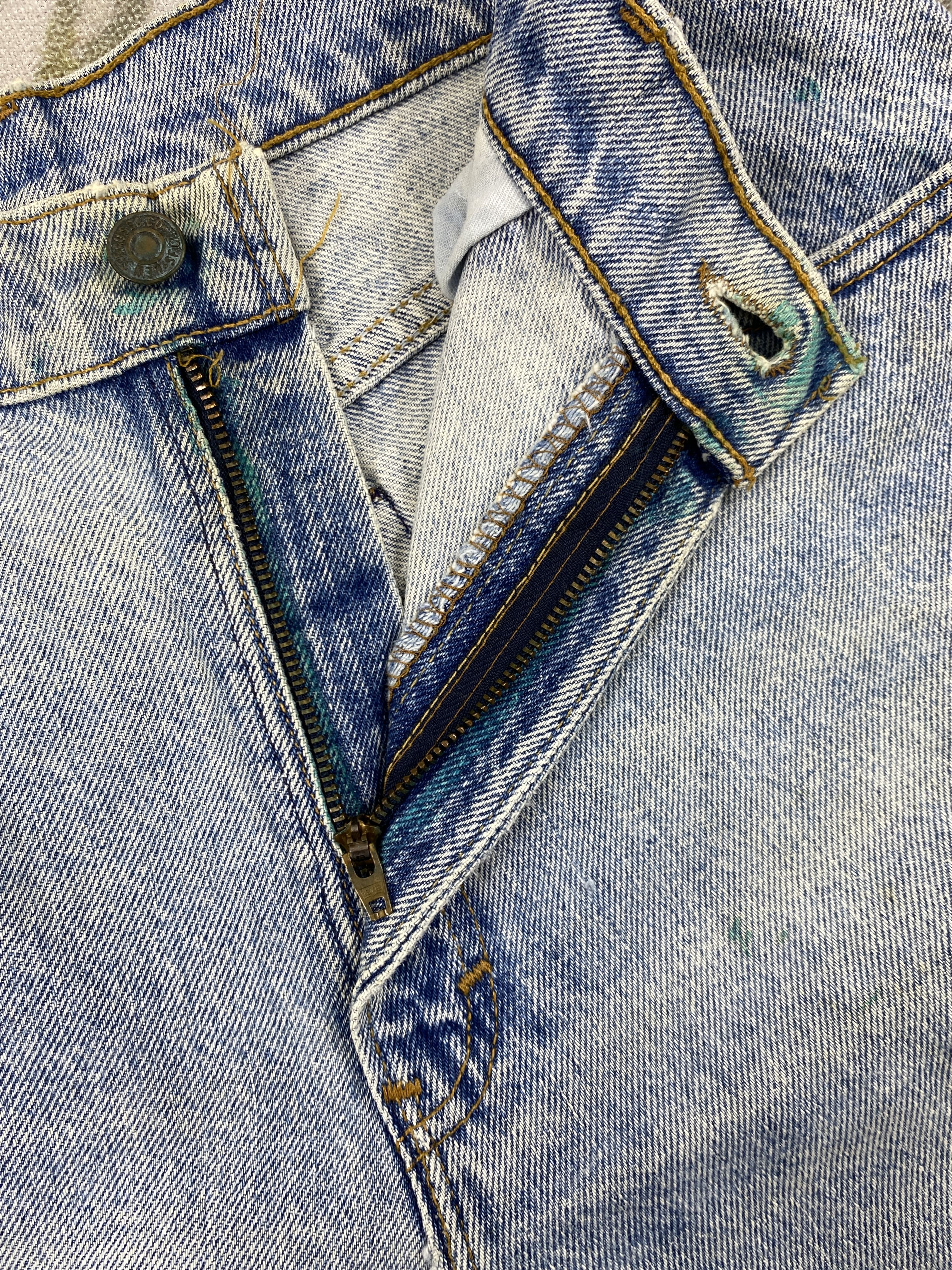 Levi's Light Wash Denim Vintage Levi's USA 29 x 29 -JN589 Size US 29 - 6 Thumbnail