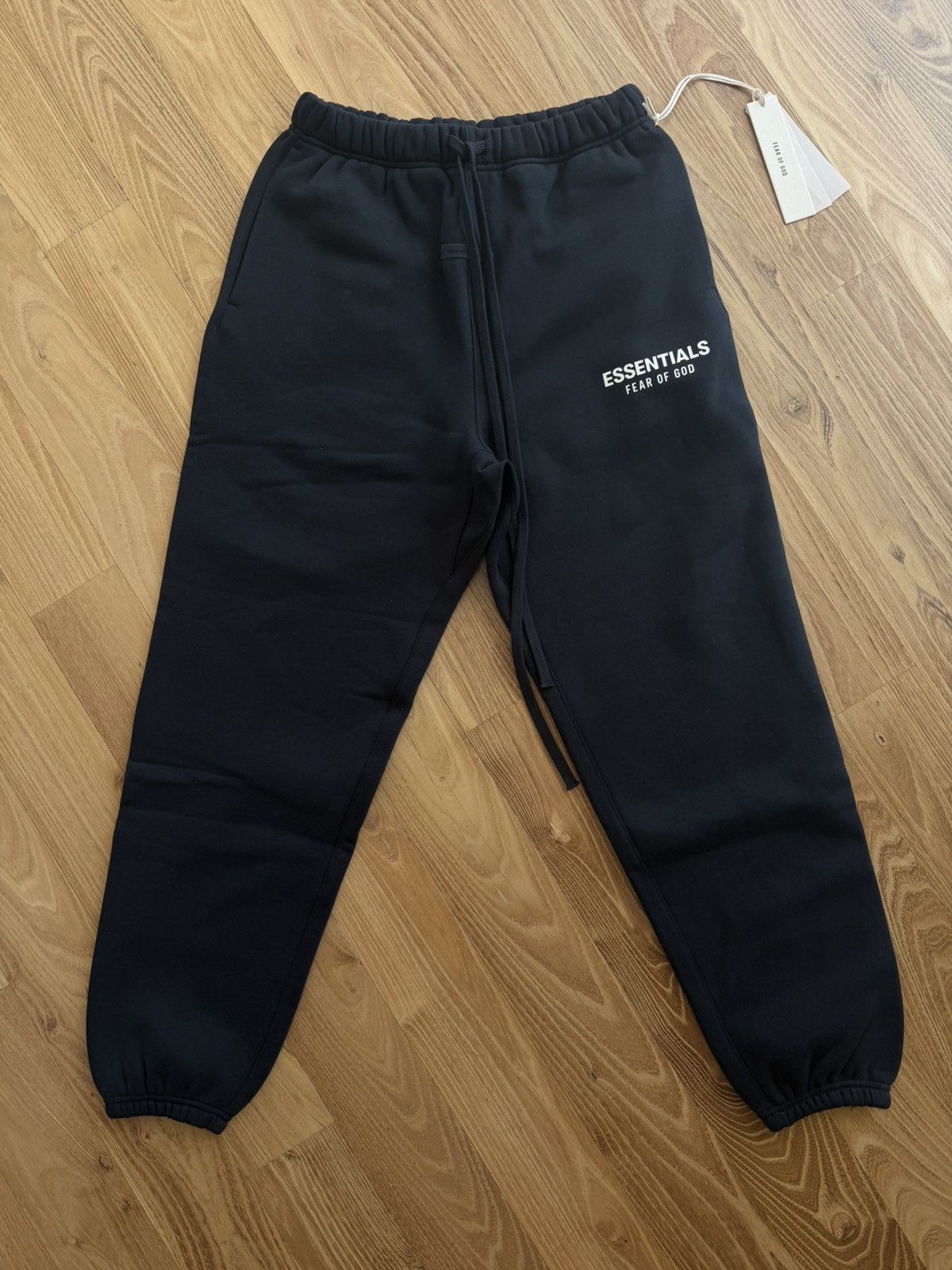 Essentials Fear of God Essentials Classic Sweatpants Size US 28 / EU 44 - 2 Thumbnail