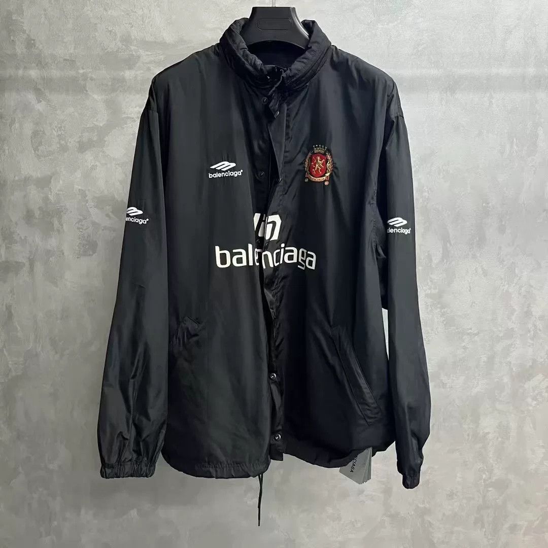 Balenciaga Balenciaga Football Black Light Jacket xs Men Size US XS / EU 42 / 0 - 1 Thumbnail