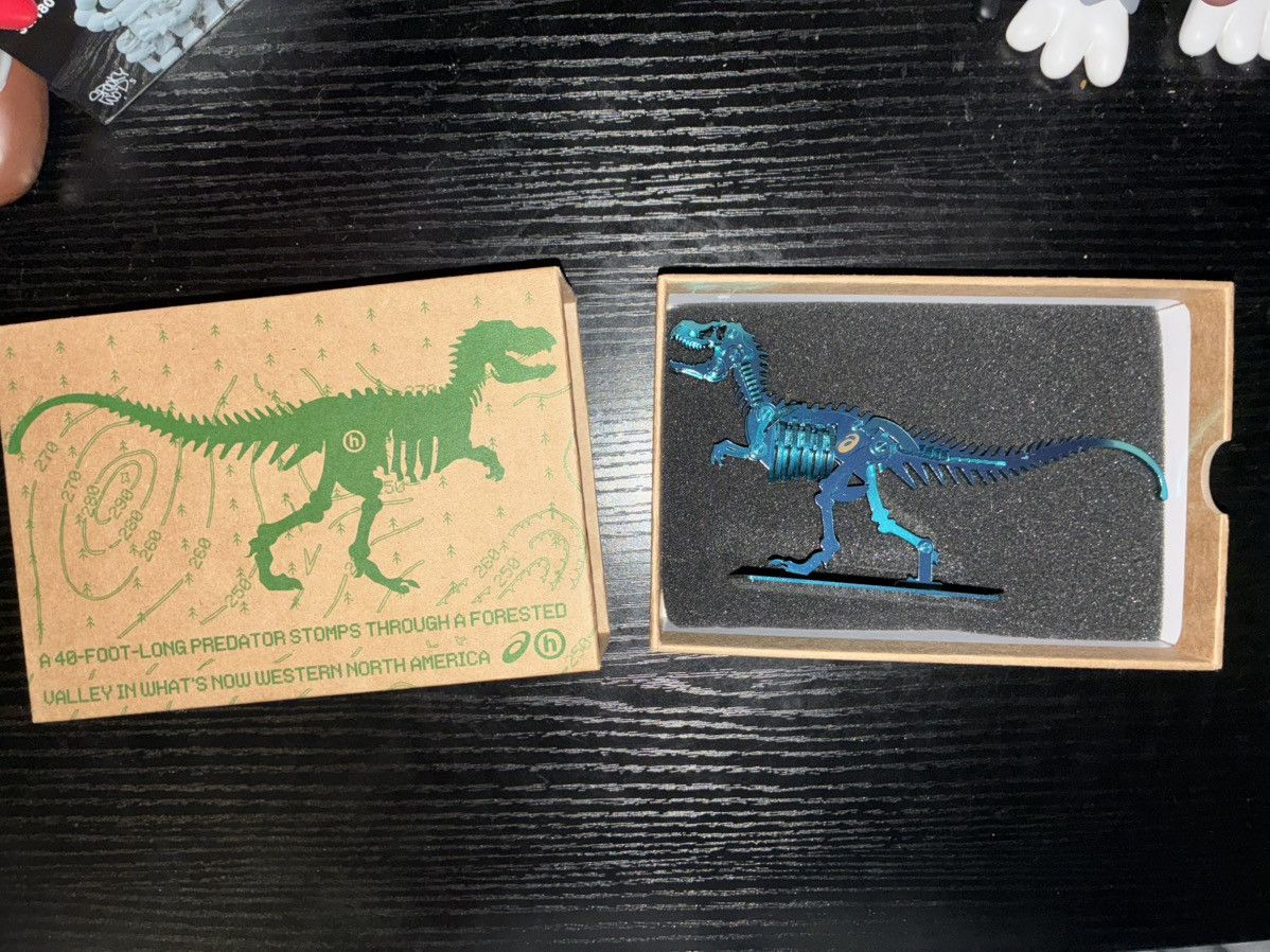 Asics × HIDDEN Hidden NY X ASICS Pretech T-Rex Dinosaur Figure Size ONE SIZE - 1 Thumbnail