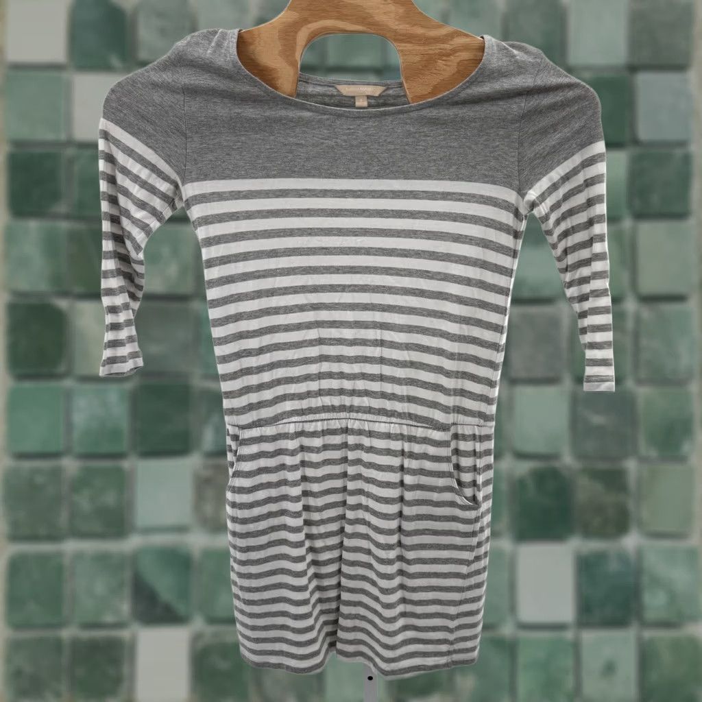 Banana Republic Banana Republic Gray White Striped Knit Casual Dress 3/4 Sleeve Pockets S Womens Size S / US 4 / IT 40 - 1 Thumbnail