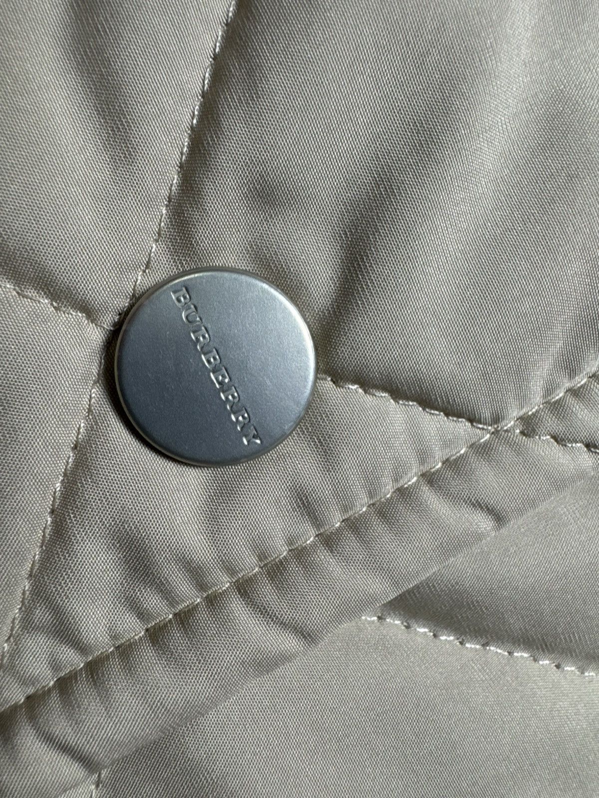 Burberry Burberry London Women’s Quilted Jacket Cream Check Luxury Size XS / US 0-2 / IT 36-38 - 6 Thumbnail