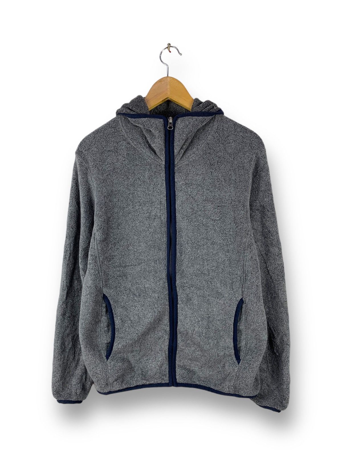 image of Steals! Uniqlo Fleece Hoodie Zipper Jacket in Grey, Men's (Size Medium)