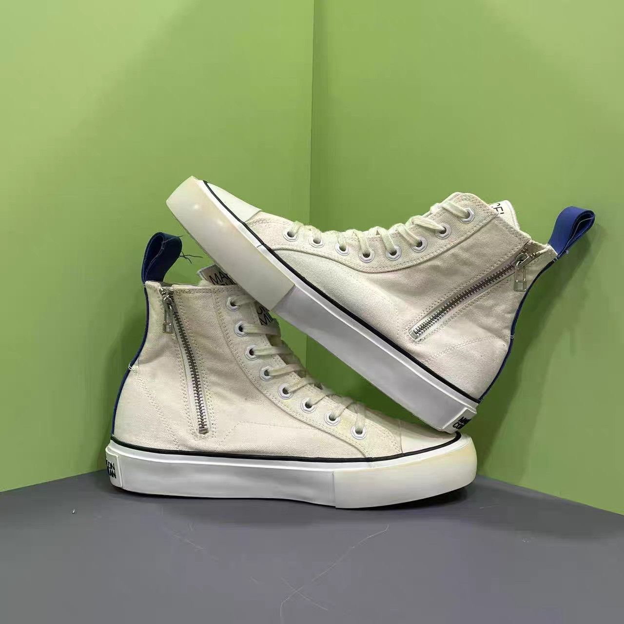 Marcelo Burlon Marcelo Burlon MB White & Blue Wings Sneakers K15 Size US 8 / EU 41 - 5 Thumbnail