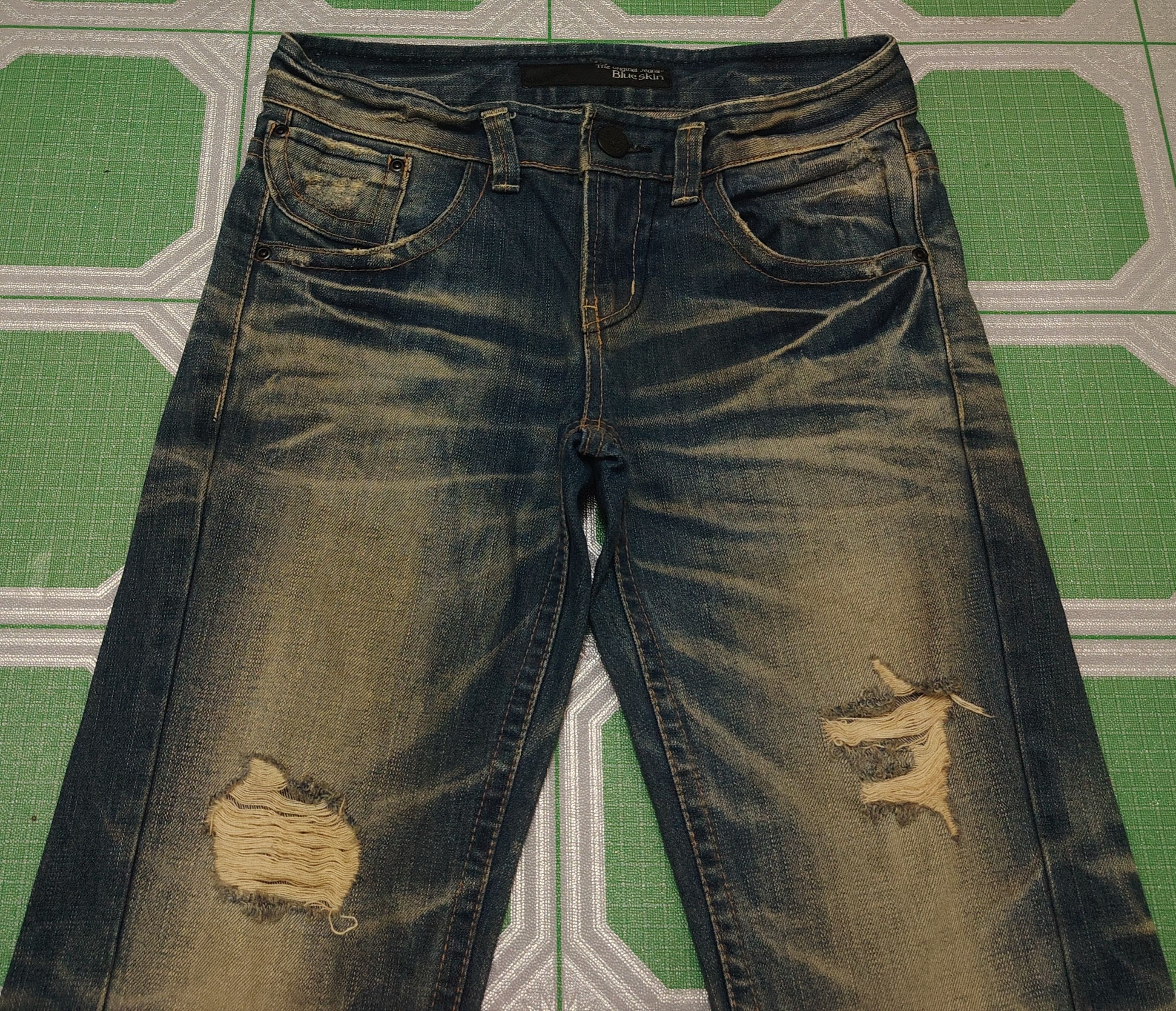 If Six Was Nine Distressed Thrashed The Blue Skin Studded Jeans Size US 30 / EU 46 - 5 Thumbnail