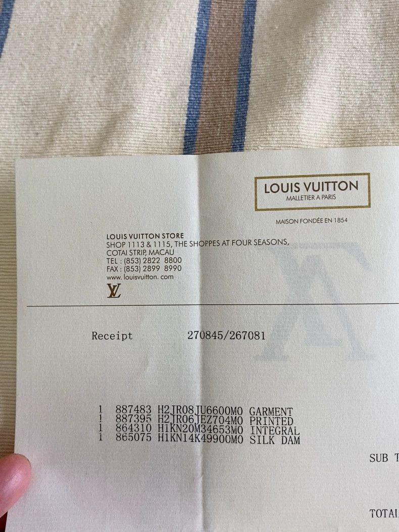 Louis Vuitton Louis Vuitton short sleeves Size US M / EU 48-50 / 2 - 9 Thumbnail