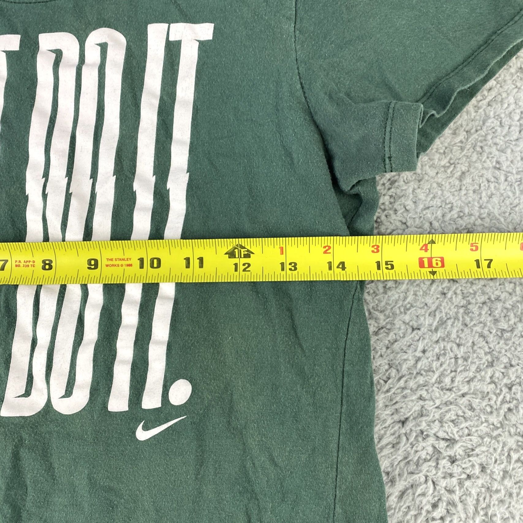 Nike Nike Dri-Fit Green Women's Short Sleeve Crewneck T-Shirt Sz S Small / 39-44 Nike Basic Activewear Navy? Size S / US 4 / IT 40 - 4 Thumbnail