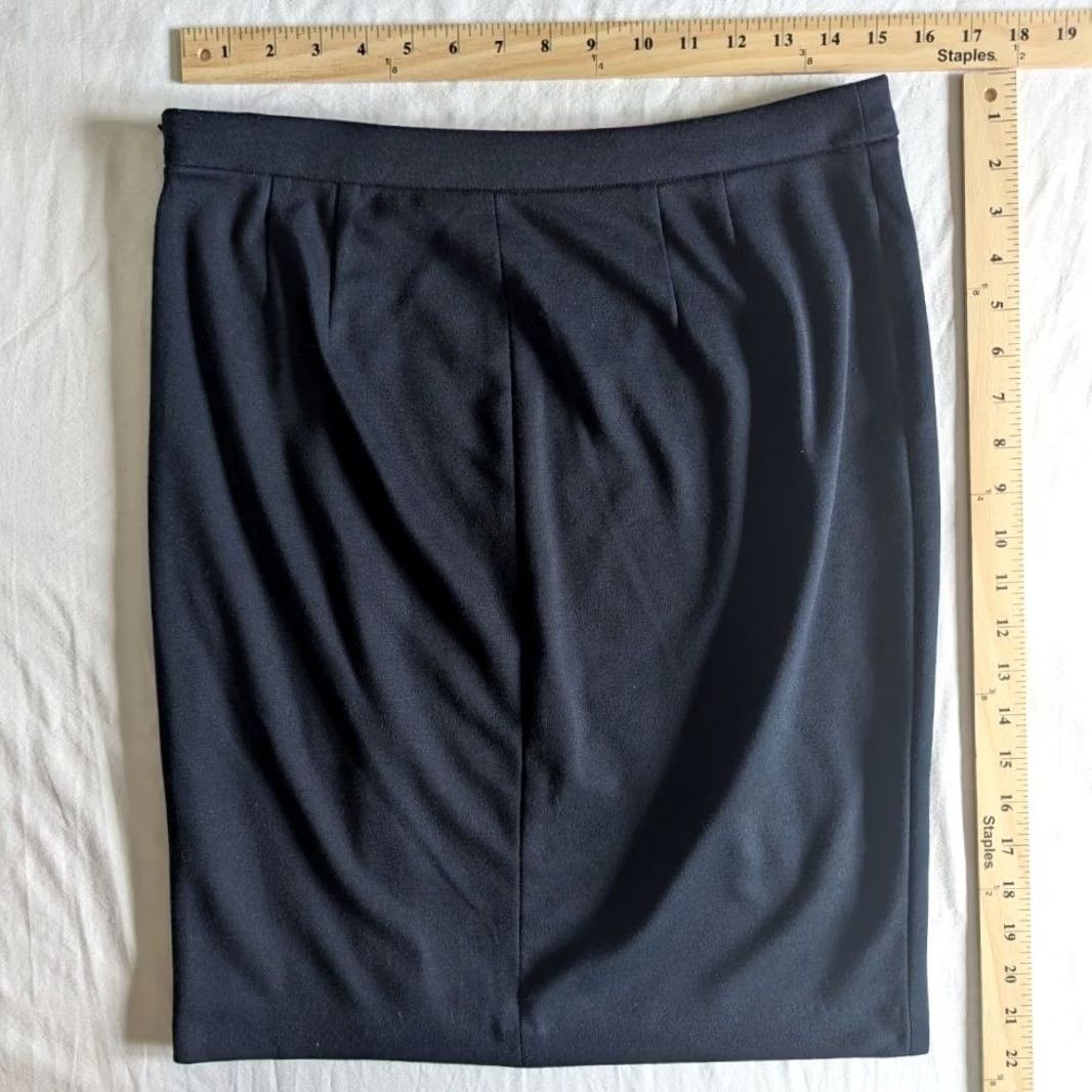 Vintage The Limited Skirt Womens 8 Blue Navy Pencil Stretch Gold Buttons Sailor Chic Office EUC Size 30" / US 8 / IT 44 - 2 Thumbnail