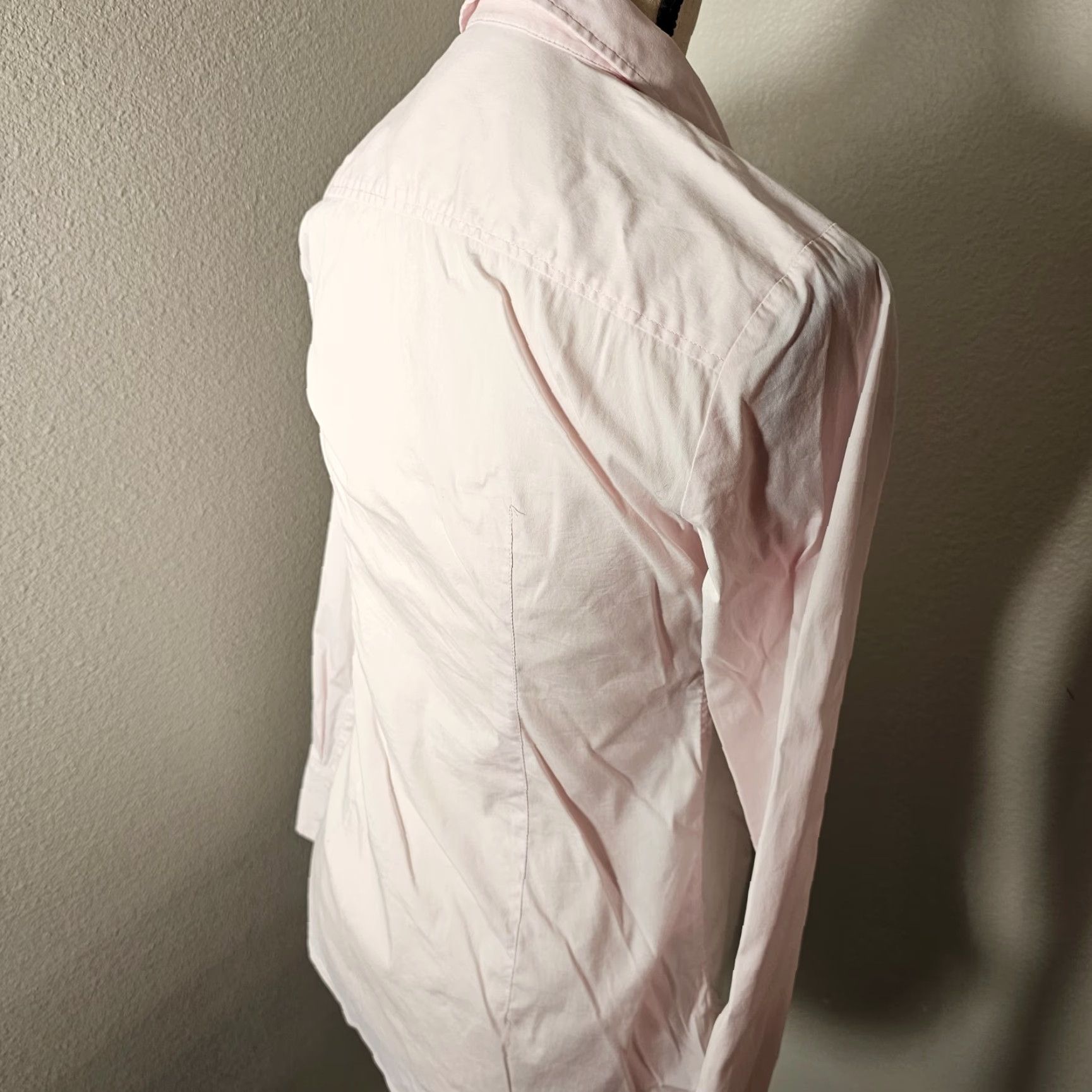 Vintage VINTAGE Taylor Button-Up Shirt Women’s Size 0 Long Sleeve Collared Pink Casual Formal Size XS / US 0-2 / IT 36-38 - 4 Thumbnail