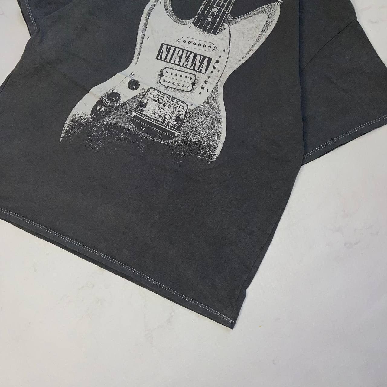Nirvana Nirvana Vintage Guitar Graphic T-Shirt Size Gray Oversize Size US XL / EU 56 / 4 - 6 Thumbnail