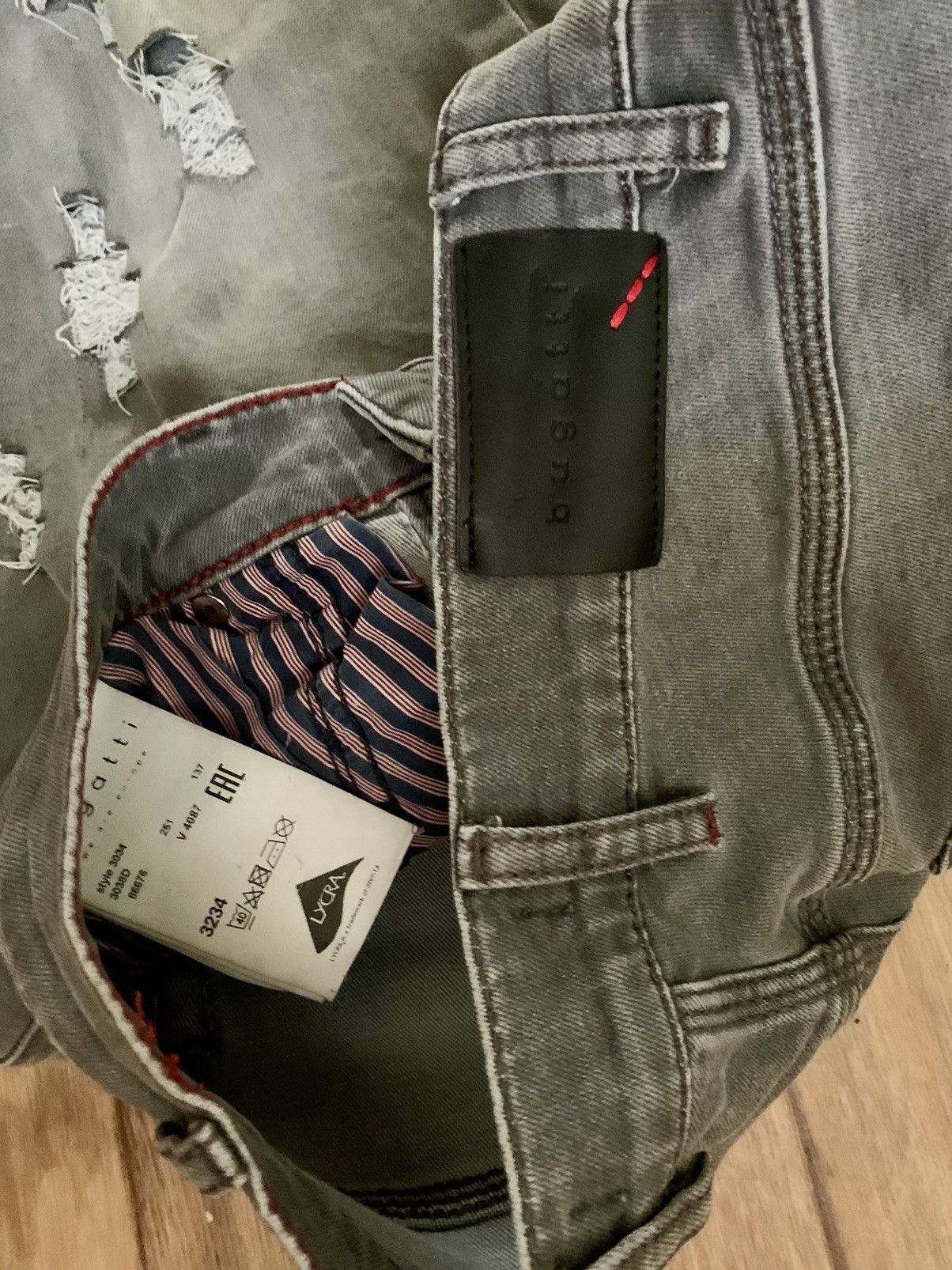 Bugatti × Designer Bugatti 'Flex City' Grey Men's Jeans Distressed Light Grey Denim Designer Classic Style Size US 30 / EU 46 - 6 Thumbnail