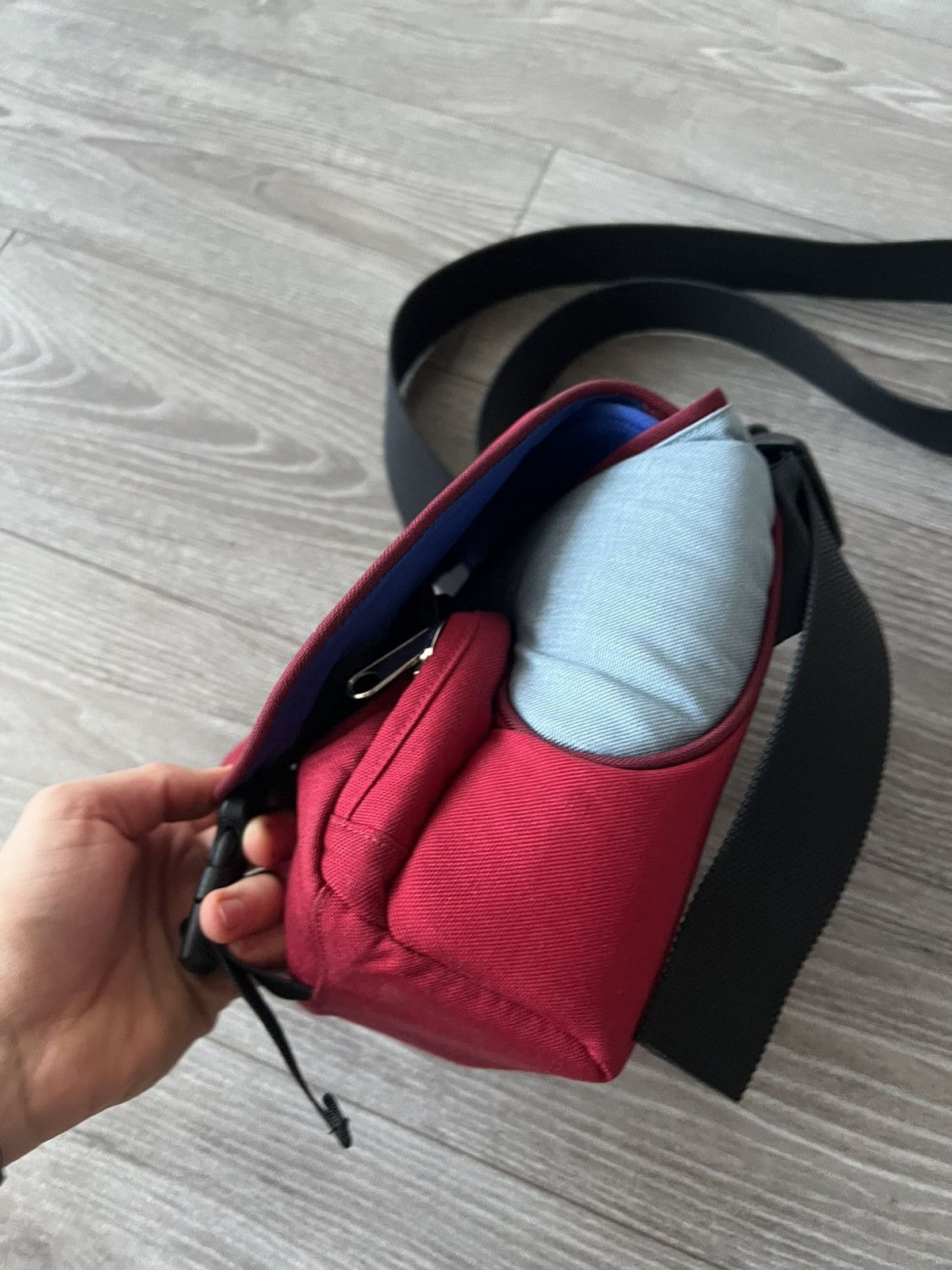 Crumpler ‼️Crumpler Vintage Stamp Claimer Avant Garde Bens Pizza Bag‼️ Size ONE SIZE - 8 Thumbnail