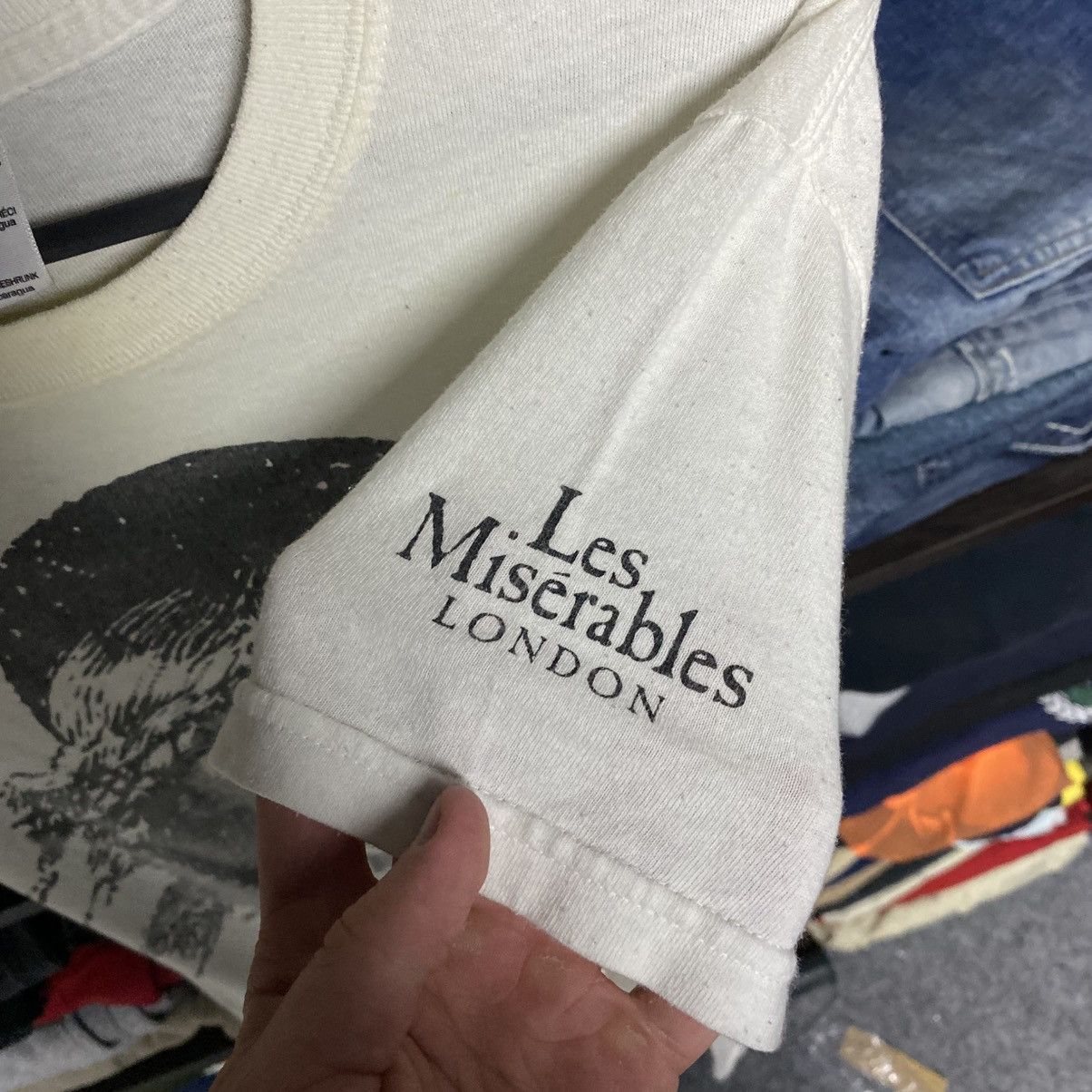 Band Tees Vintage Les Miserables London 1986 Cartoon Rare tee size S Size US S / EU 44-46 / 1 - 9 Thumbnail