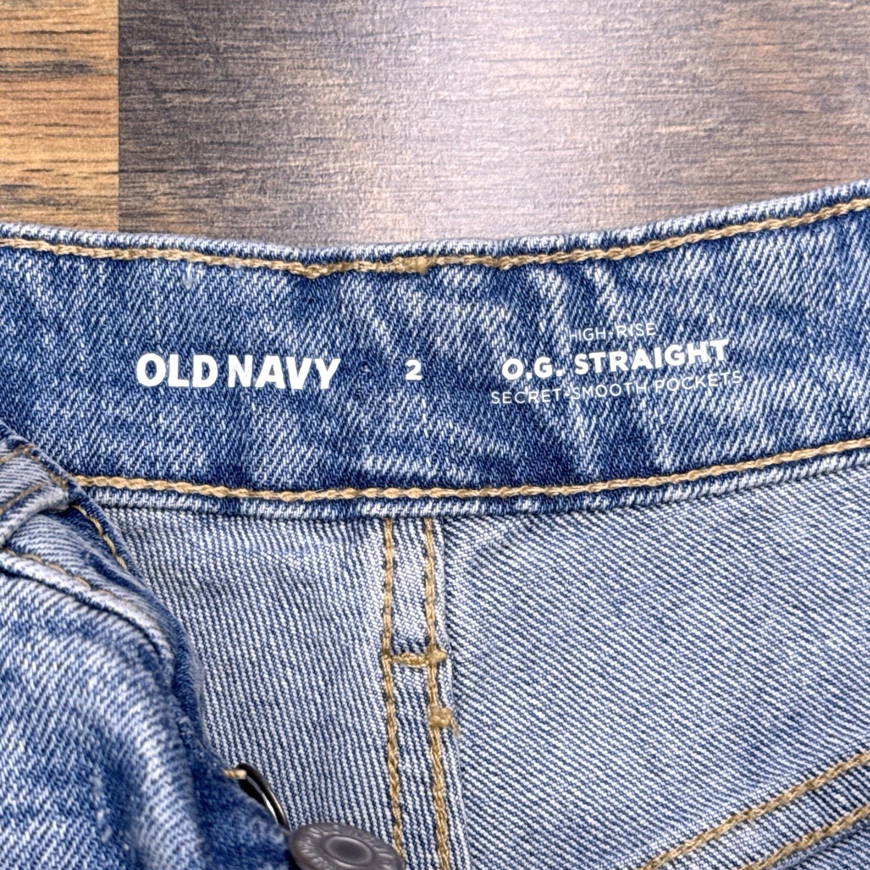Old Navy Old Navy Womens 2 High Rise 3 Inch Straight Cut Off Shorts New Size 26" / US 2 / IT 38 - 6 Thumbnail