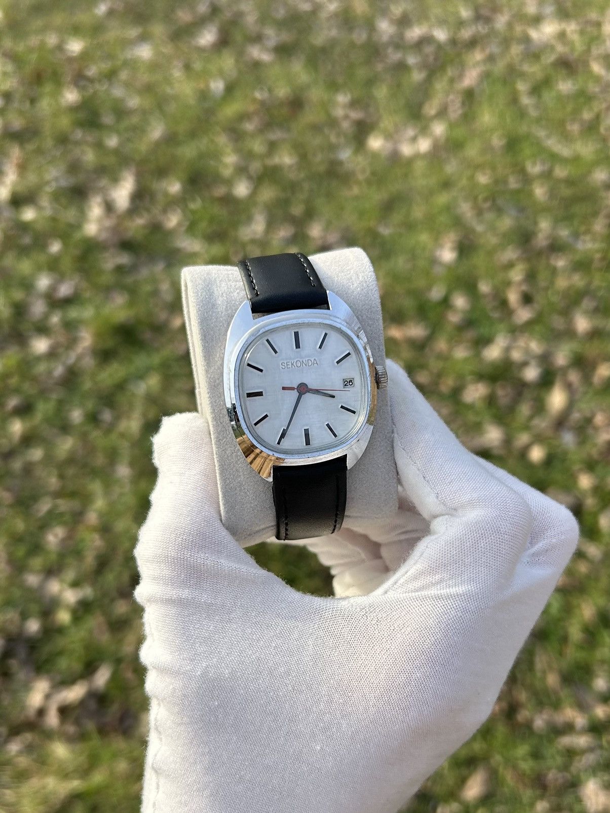 Vintage Vintage Sekonda Watch USSR Soviet Mechanical Authentic 1980s Size ONE SIZE - 4 Thumbnail
