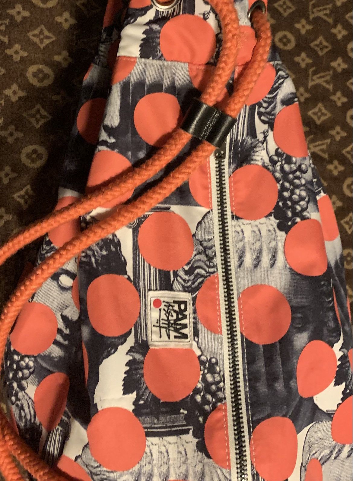 Perks And Mini × Stussy NWT STUSSY X PAM Sling Bag Size ONE SIZE - 9 Thumbnail
