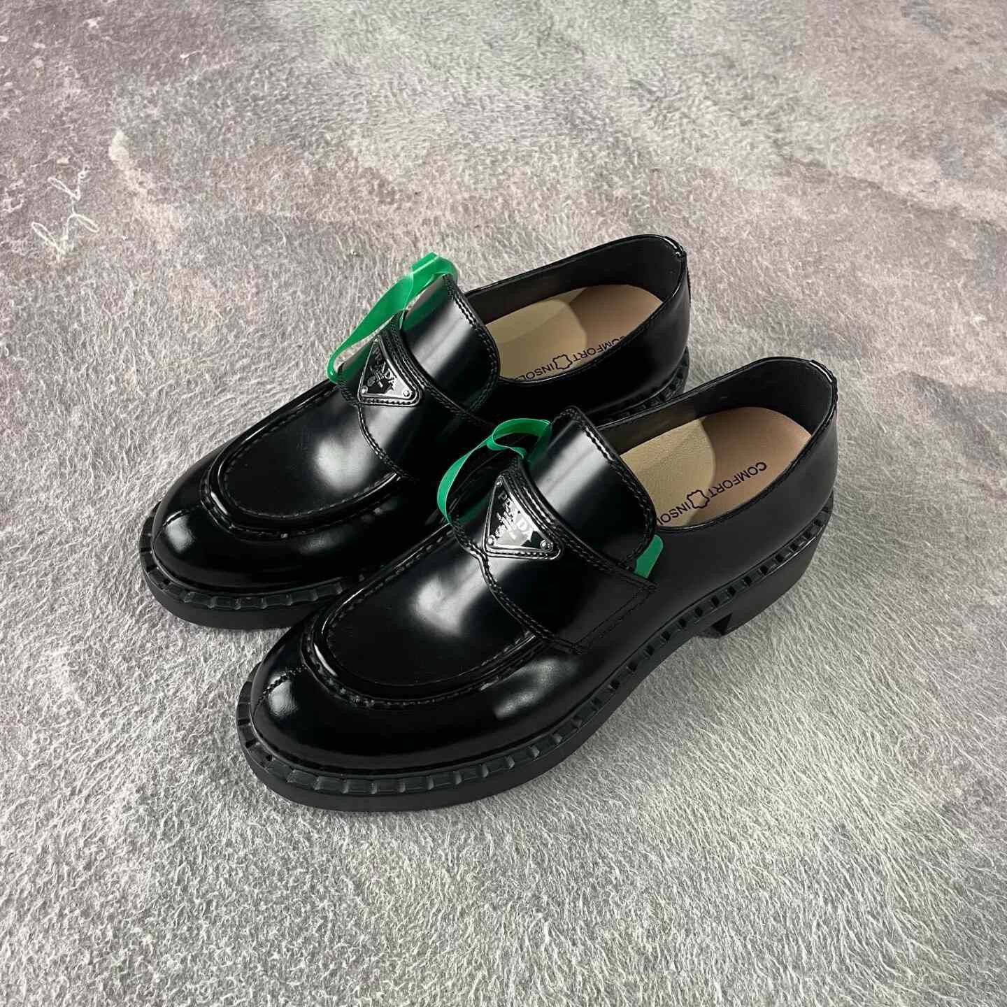 Prada Prada Brown Lowtop Sneakers M Women Size US 7 / IT 37 - 1 Thumbnail
