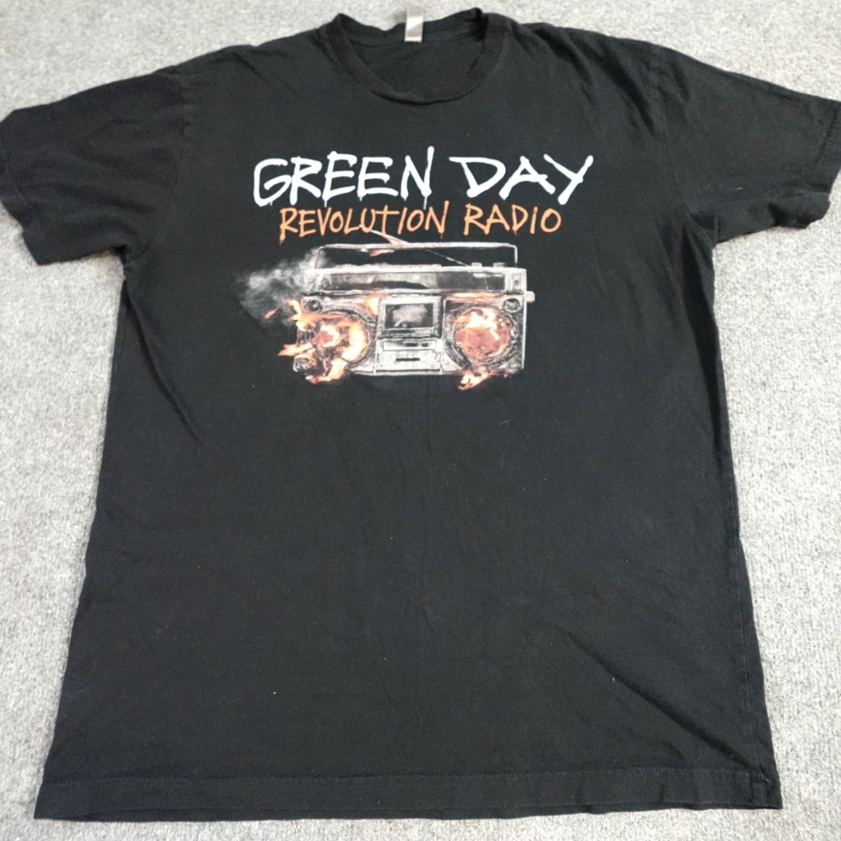 Vintage Green Day T-shirt Large Black Revolution Radio Tour Double Sided Band Tee Mens L Short Sleeve Crew Neck Cotton Size US L / EU 52-54 / 3 - 2 Thumbnail