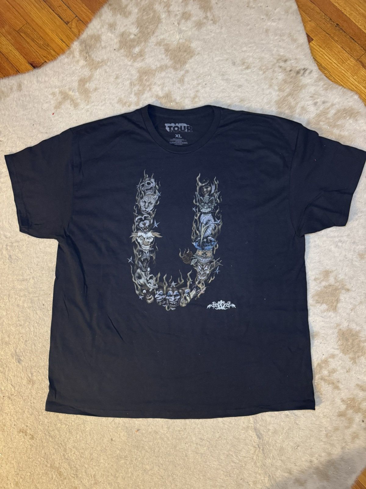 Travis Scott Travis Scott Utopia is in South America Size XL Size US XL / EU 56 / 4 - 2 Thumbnail