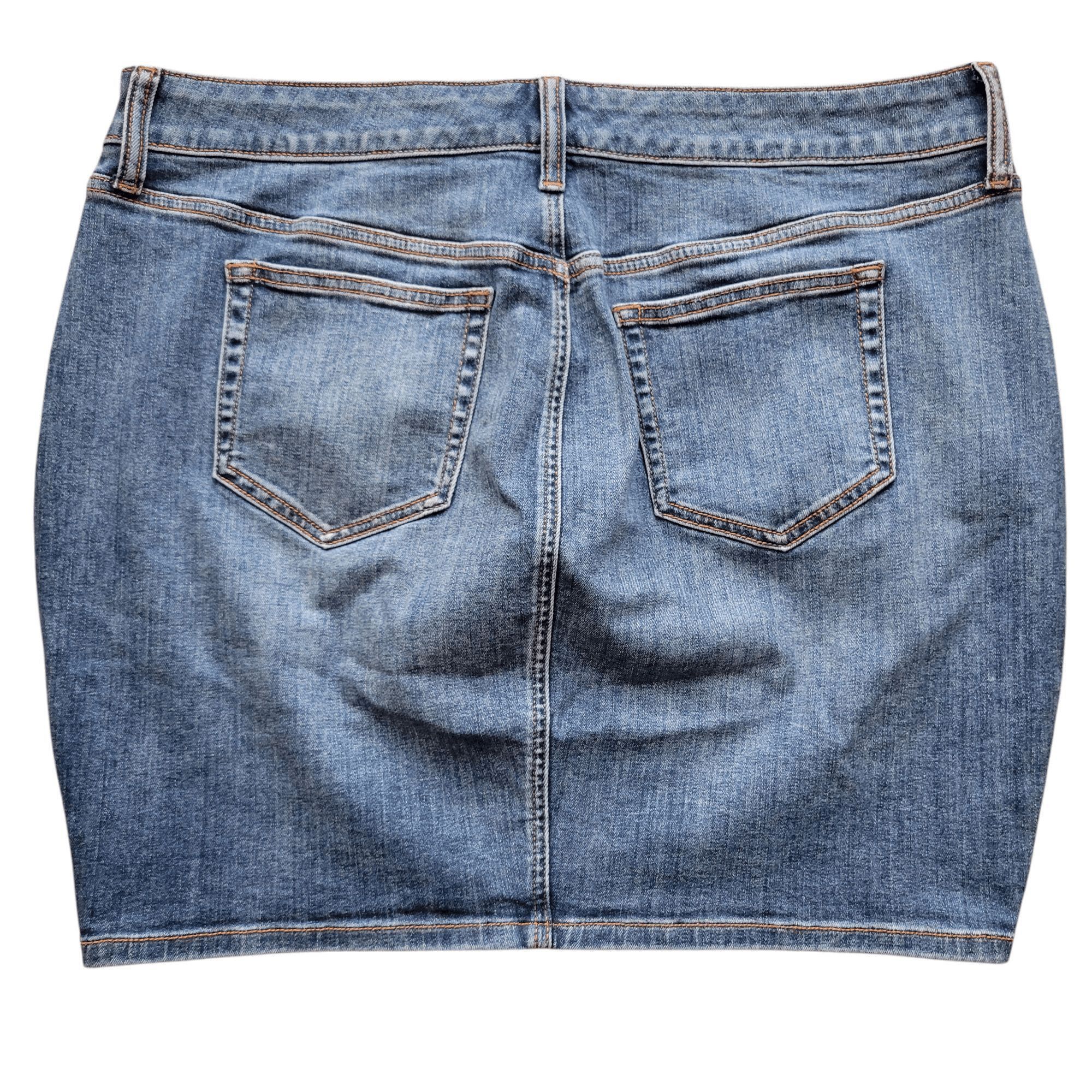 Torrid Torrid Mini Denim Straight Skirt Medium Wash Size 16 Women's Size 38" / US 16 / IT 52 - 2 Thumbnail
