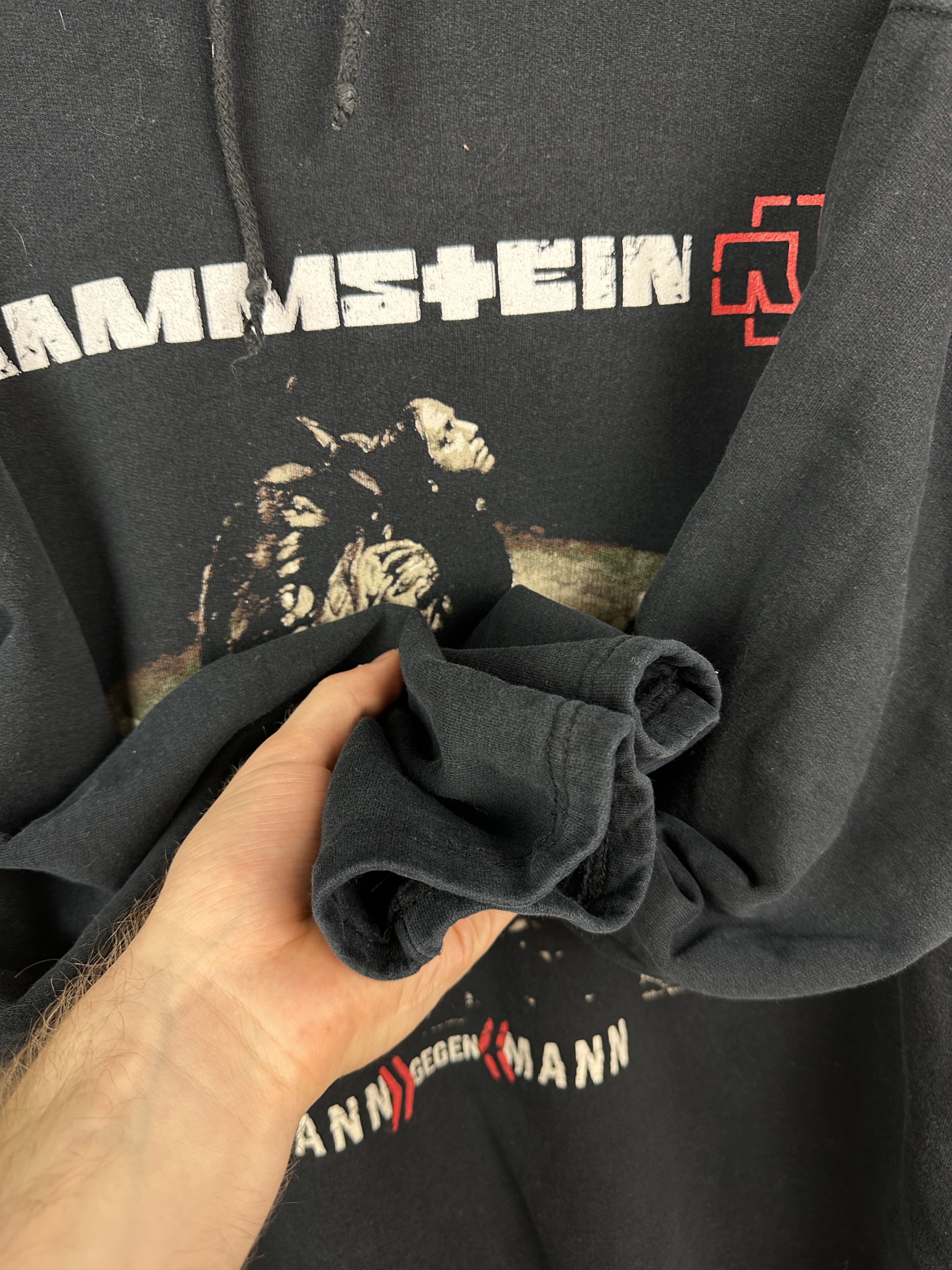 Band Tees × Vintage Vintage 2005 Rammstein Mann Gegen Rosenrot Hoodie Rare Size US M / EU 48-50 / 2 - 6 Thumbnail