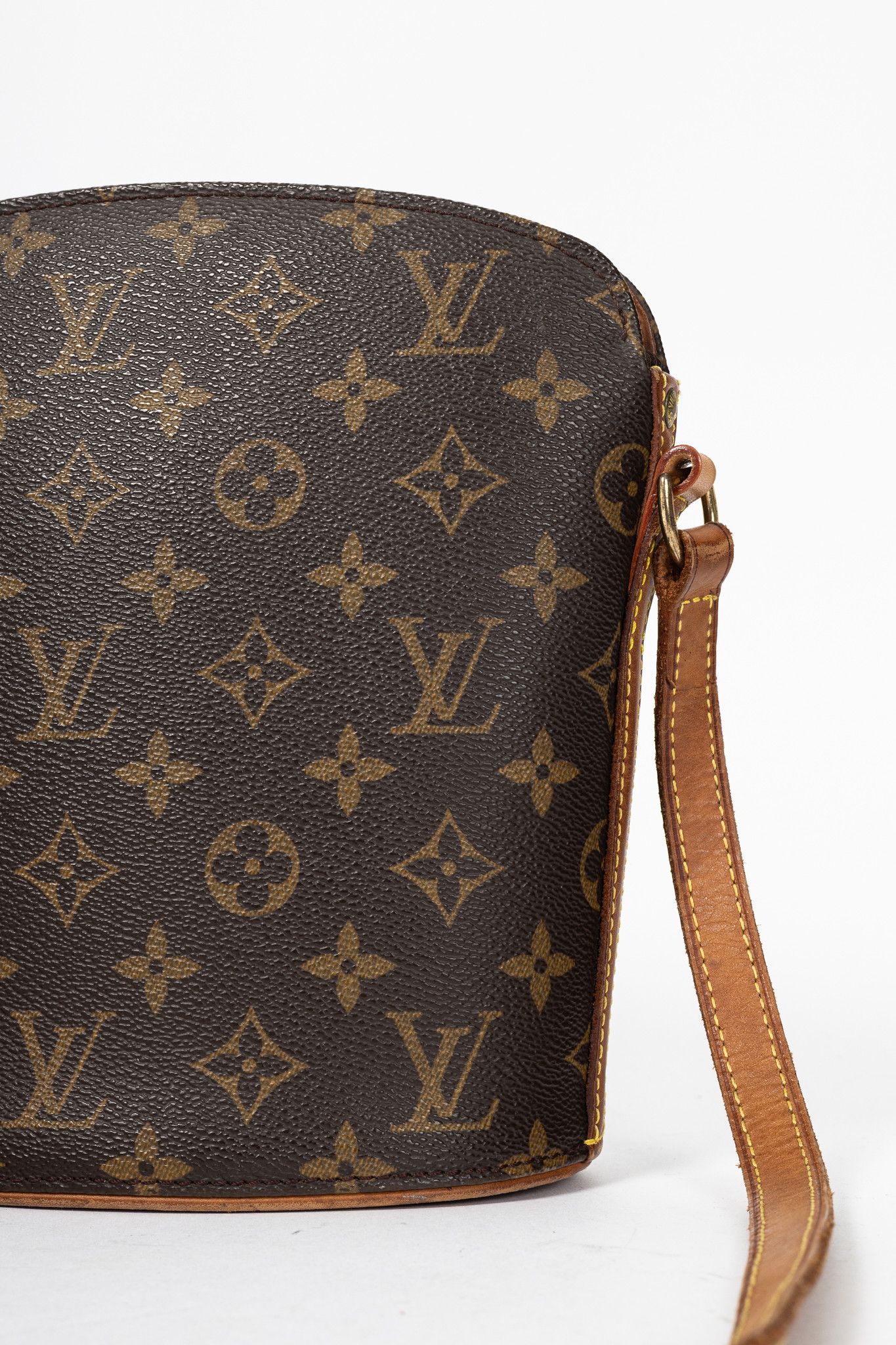Louis Vuitton Louis Vuitton Drouot Monogram Canvas Crossbody Size ONE SIZE - 7 Thumbnail