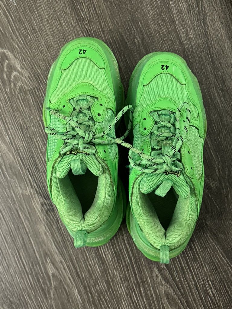 Balenciaga Triple S Clear Soles Neon Green Size US 9 / EU 42 - 4 Thumbnail