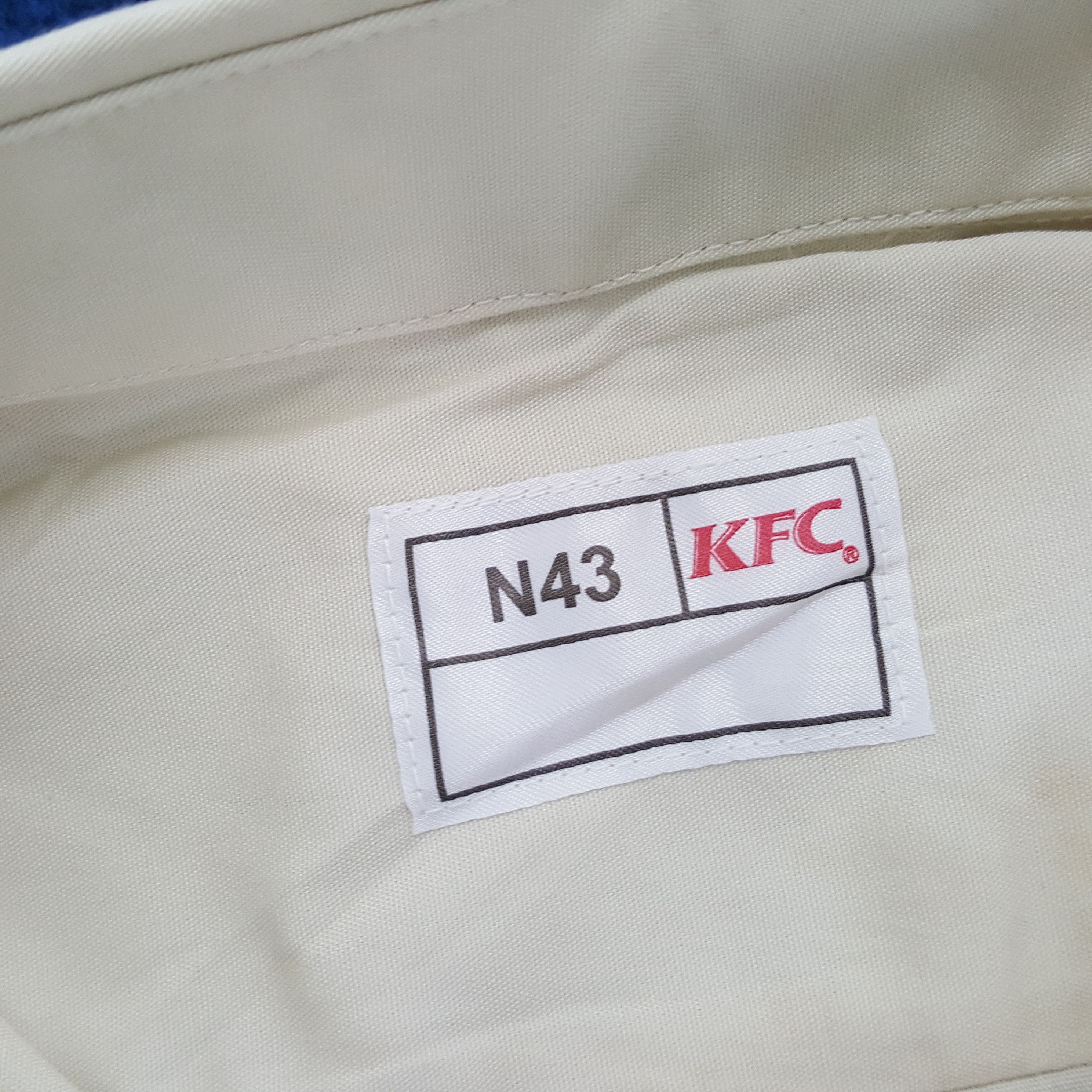Vintage Vintage KFC x Pizza Hut Staff Uniform Work Shirt Size US M / EU 48-50 / 2 - 8 Thumbnail