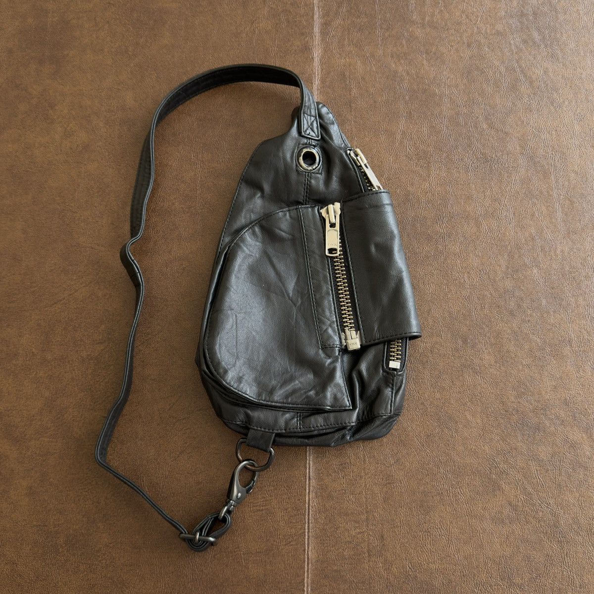 Yasuyuki Ishii Cow Leather Sling Shoulder Utility Bag Size ONE SIZE - 1 Thumbnail