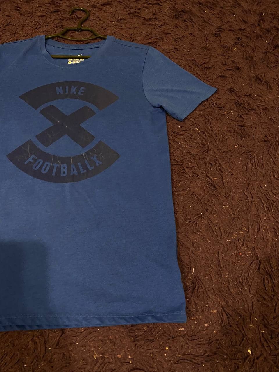 Nike × Vintage Vintage Nike Y2K Logo Center T Shirt Tee Size US S / EU 44-46 / 1 - 9 Thumbnail