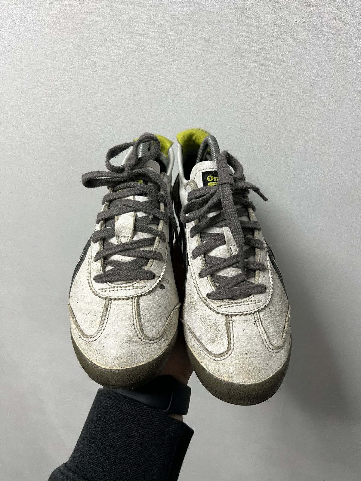 Asics Vintage Asics Onitsuka Tiger White Low Top Sneakers Size US 6.5 / EU 39-40 - 2 Thumbnail