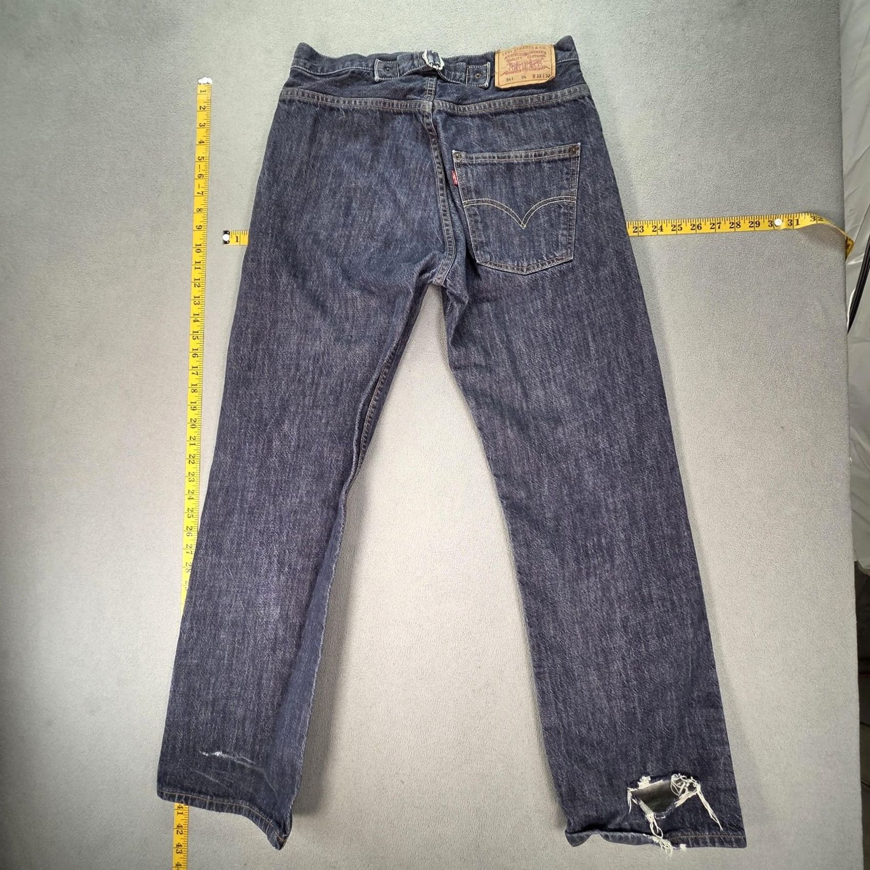 Levi's Levis 541 Jeans Mens Medium Wash Blue Tapered Buckle Cinch Back 30x30 32 Inseam Denim Cotton Distressed Pockets Button 541 Model 541 Levi's Size US 32 / EU 48 - 2 Thumbnail