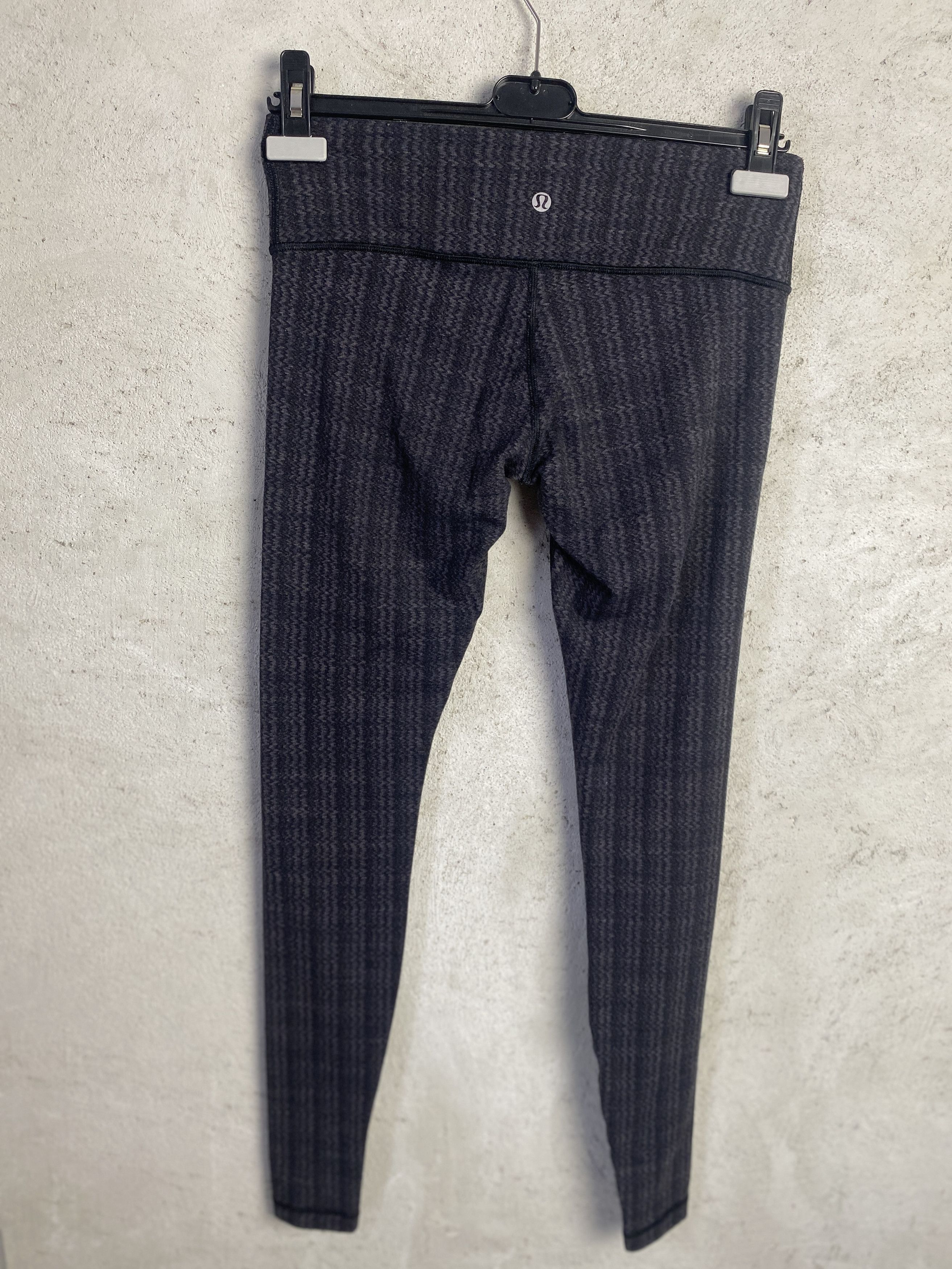 Lululemon Lululemon leggings pants casual run sport gym pilates yoga Size 27" / US 4 / IT 40 - 1 Thumbnail