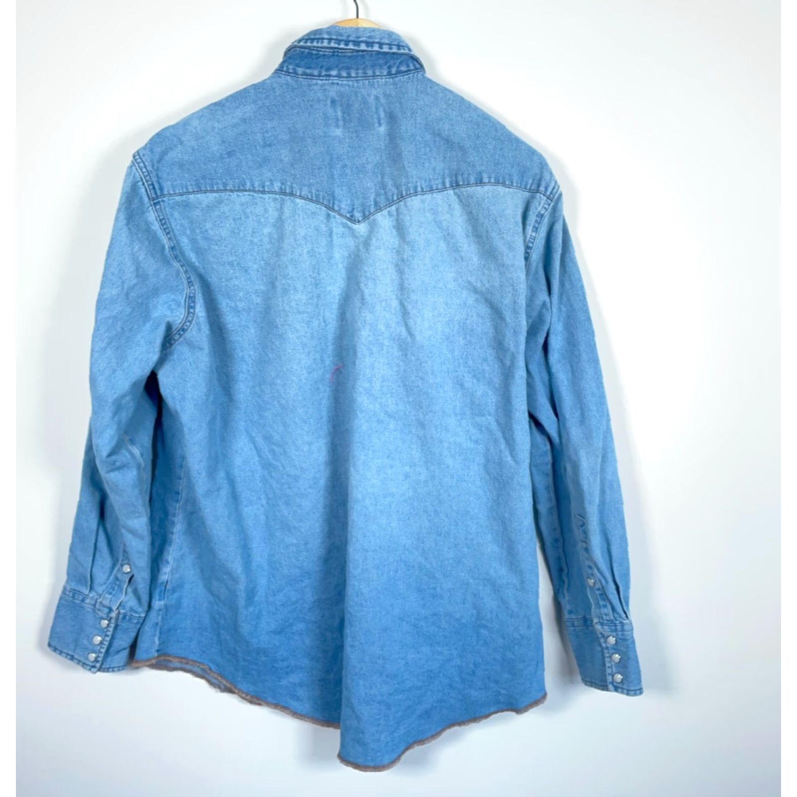 Wrangler VINTAGE Wrangler Denim Western Y2K Shirt XL Blue Pearl Snap Mens Cowboy Grunge Size US XL / EU 56 / 4 - 2 Thumbnail