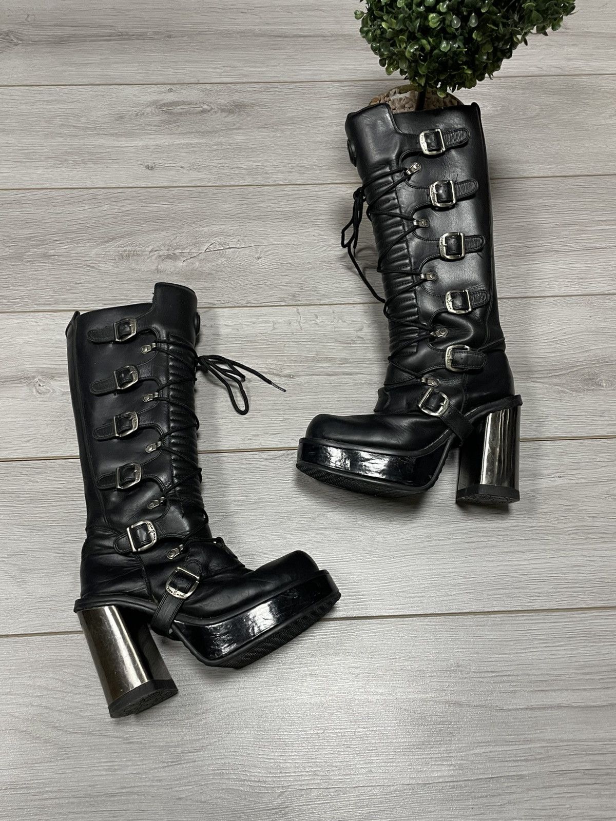 New Rock New Rock leather high boots reactor metallic heels Size US 6 / IT 36 - 1 Thumbnail
