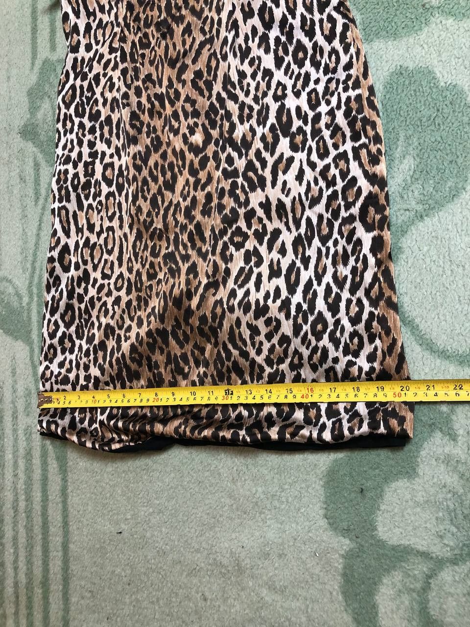 Dolce & Gabbana Luxury Dolce & Gabbana Animal Print Midi Dress Size M Size M / US 6-8 / IT 42-44 - 6 Thumbnail