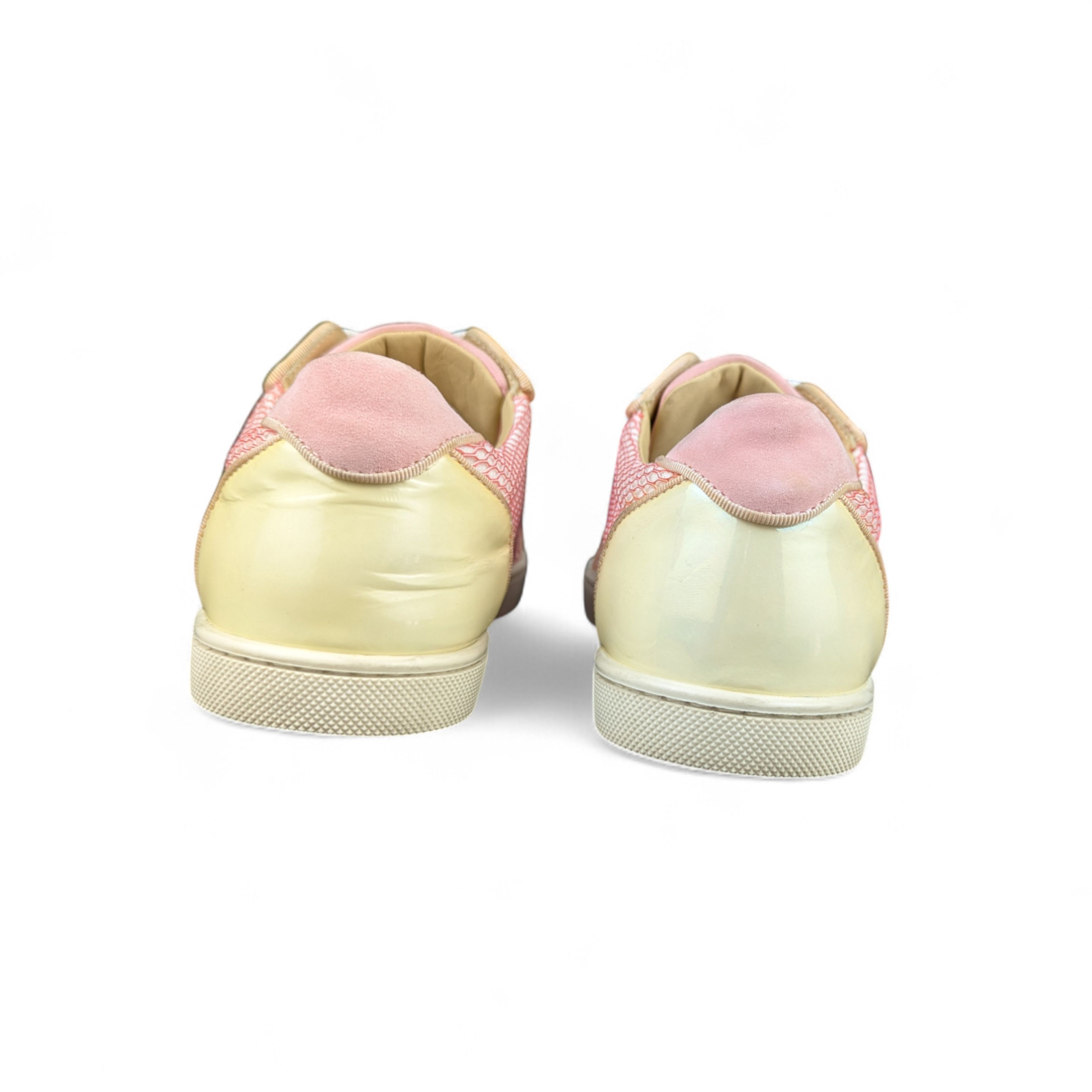 Christian Louboutin Christian Louboutin Low Cut Size US 7.5 / IT 37.5 - 9 Thumbnail