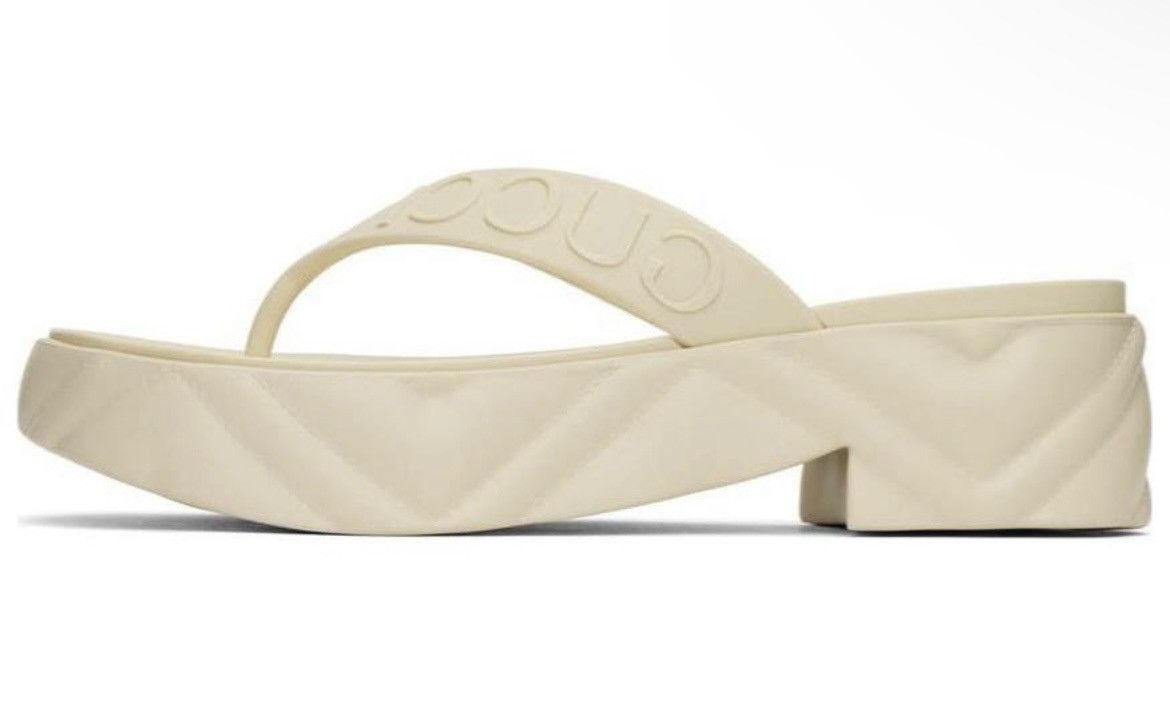 Gucci Gucci Thong Platform Sandal size 40 Mystic White Size US 10 / IT 40 - 2 Thumbnail