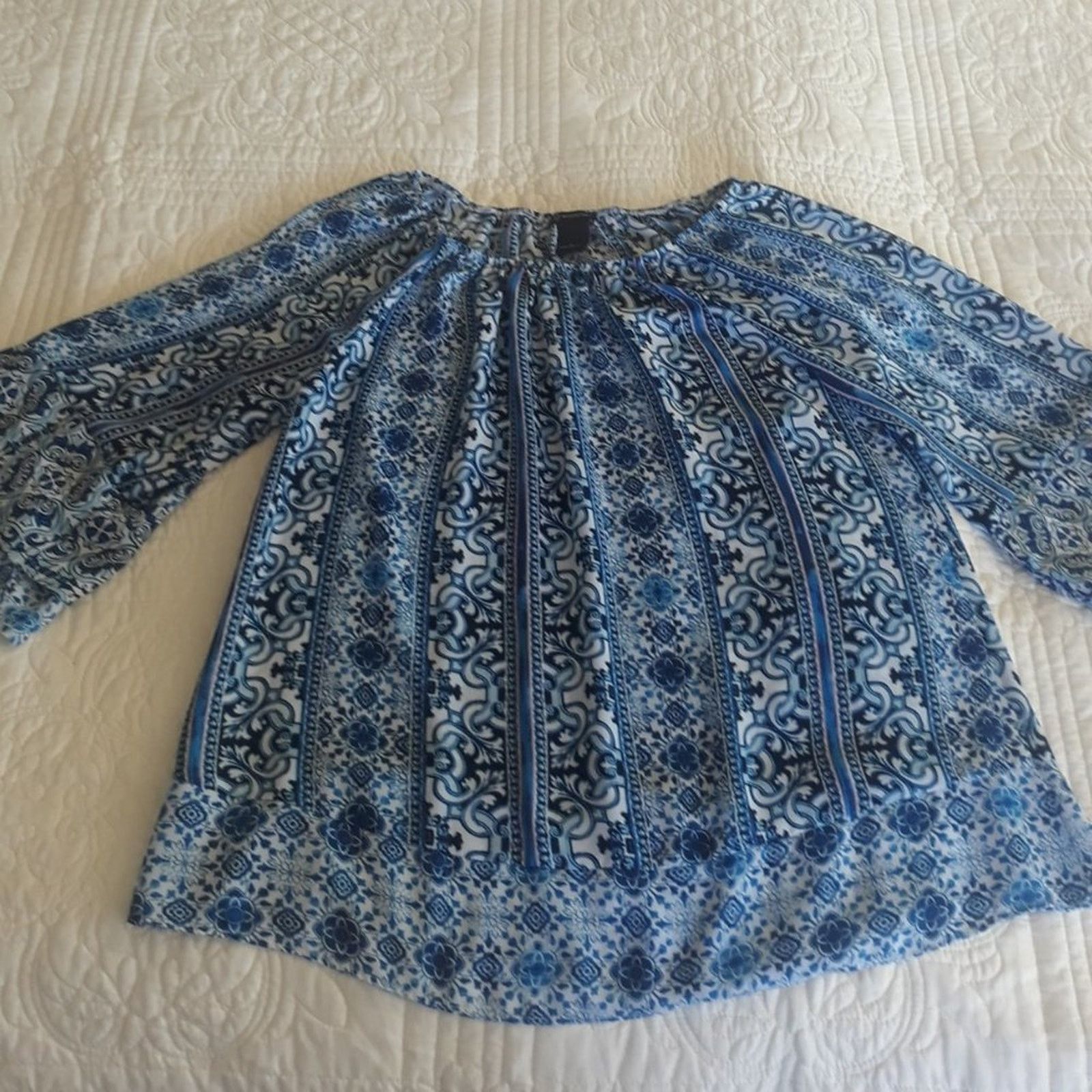 Other * New Directions Blue Suzani Print Peasant Boho Top SZ S Size S / US 4 / IT 40 - 6 Thumbnail