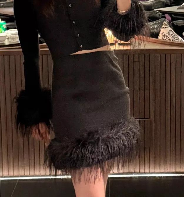 Miu Miu MIU MIU black plush knit mini skirt 40 95new Size 27" / US 4 / IT 40 - 5 Thumbnail