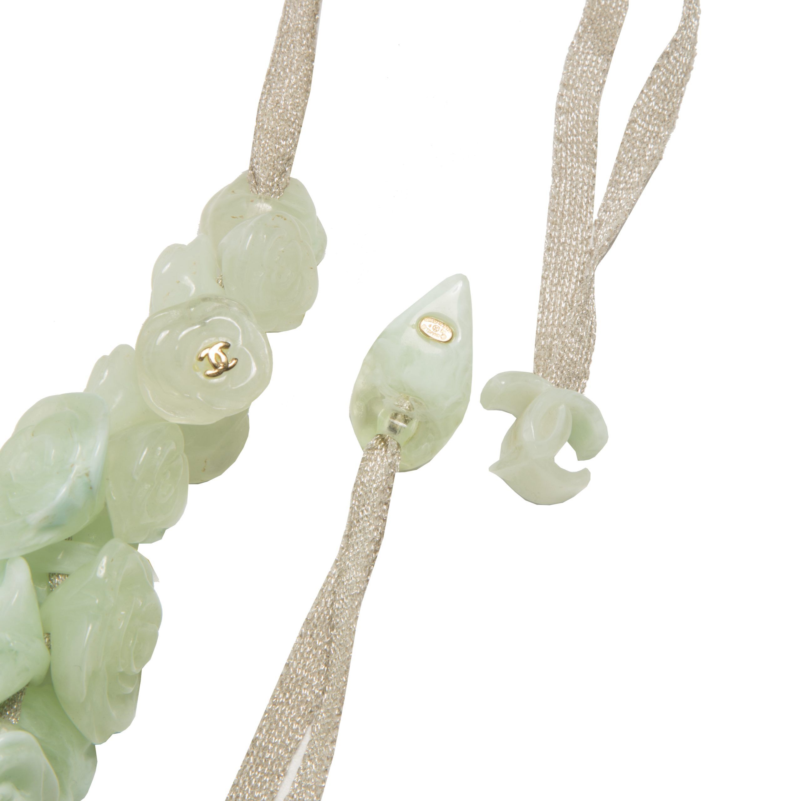 Chanel o1tko10125 Size: OS / Logo Camellia Resin Flower Necklace Size ONE SIZE - 4 Thumbnail