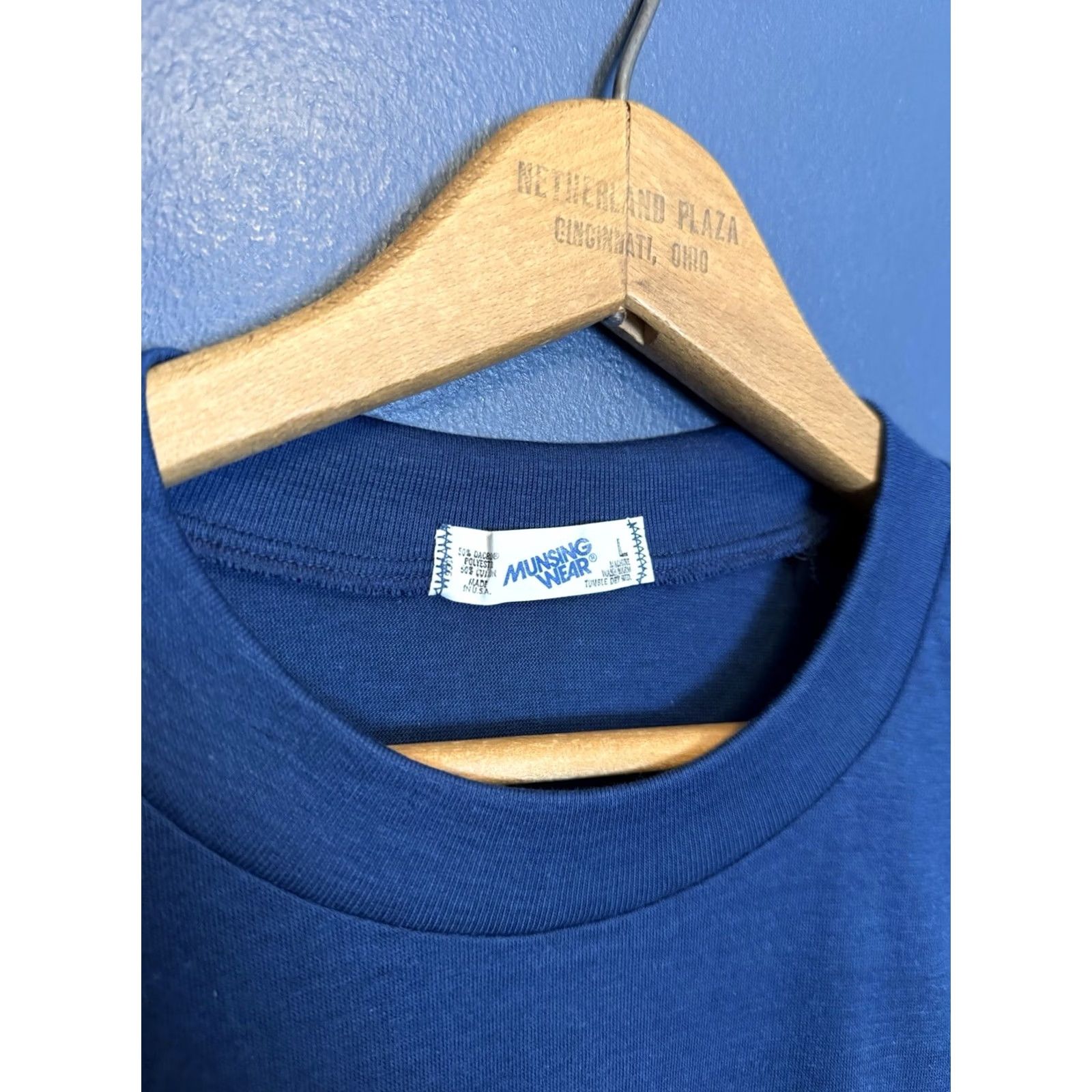 Vintage VINTAGE Munsingwear T-Shirt Shirt Blue Size US L / EU 52-54 / 3 - 2 Thumbnail