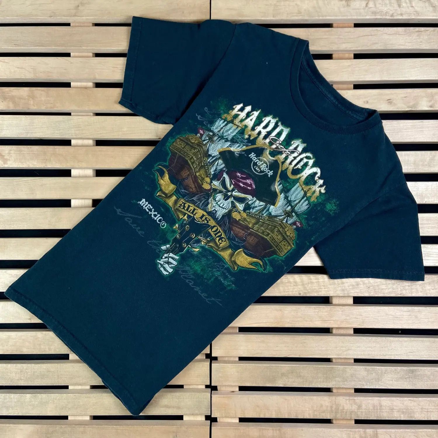 Band Tees × Hard Rock Cafe × Vintage Mens Vintage T Shirt Hard Rock Cafe Size S Size US S / EU 44-46 / 1 - 1 Thumbnail