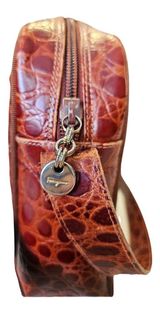 Salvatore Ferragamo Vara Ribbon Crocodile Embossed Leather Red/Bordeaux Purse Size ONE SIZE - 7 Thumbnail