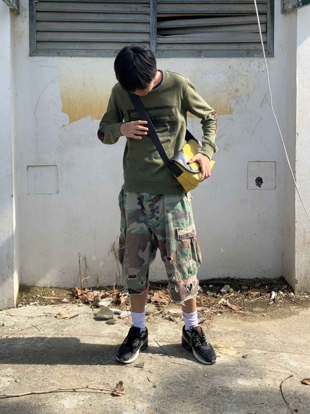 Woodlands Custom Short Vintage military cargo pants 1998‘s Size US 32 / EU 48 - 10 Thumbnail