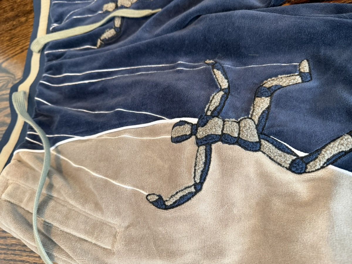 KidSuper Kidsuper Puppet Master Velour Tracksuit Bottoms Size US 30 / EU 46 - 2 Thumbnail