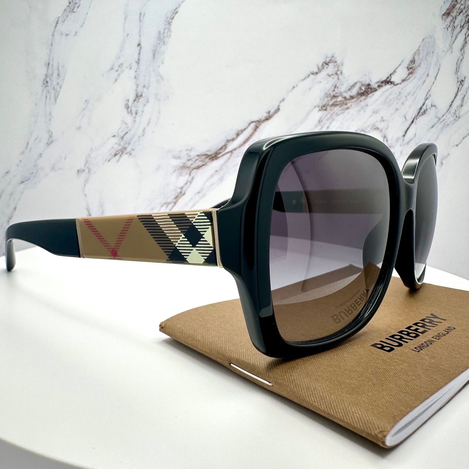 Burberry New Burberry Sunglasses Black Square Frames Checkered Arms Size ONE SIZE - 6 Thumbnail